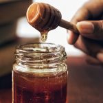 honey jar with honey comb